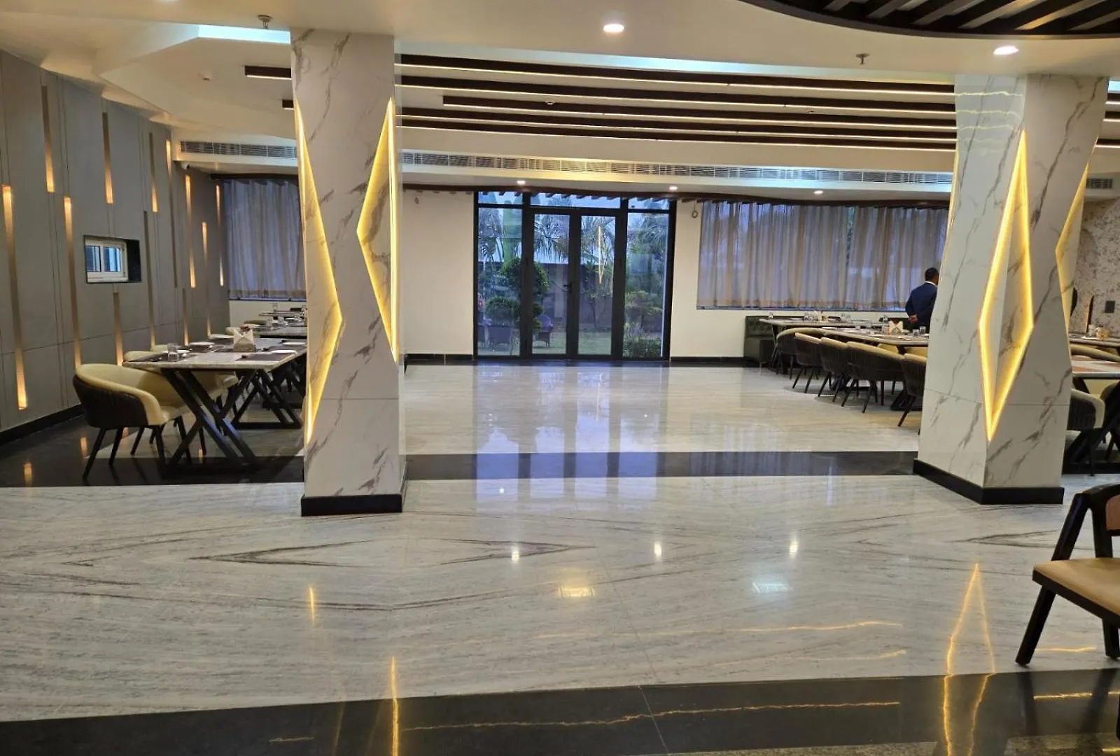 Kng Grand Hotel Restro Agra